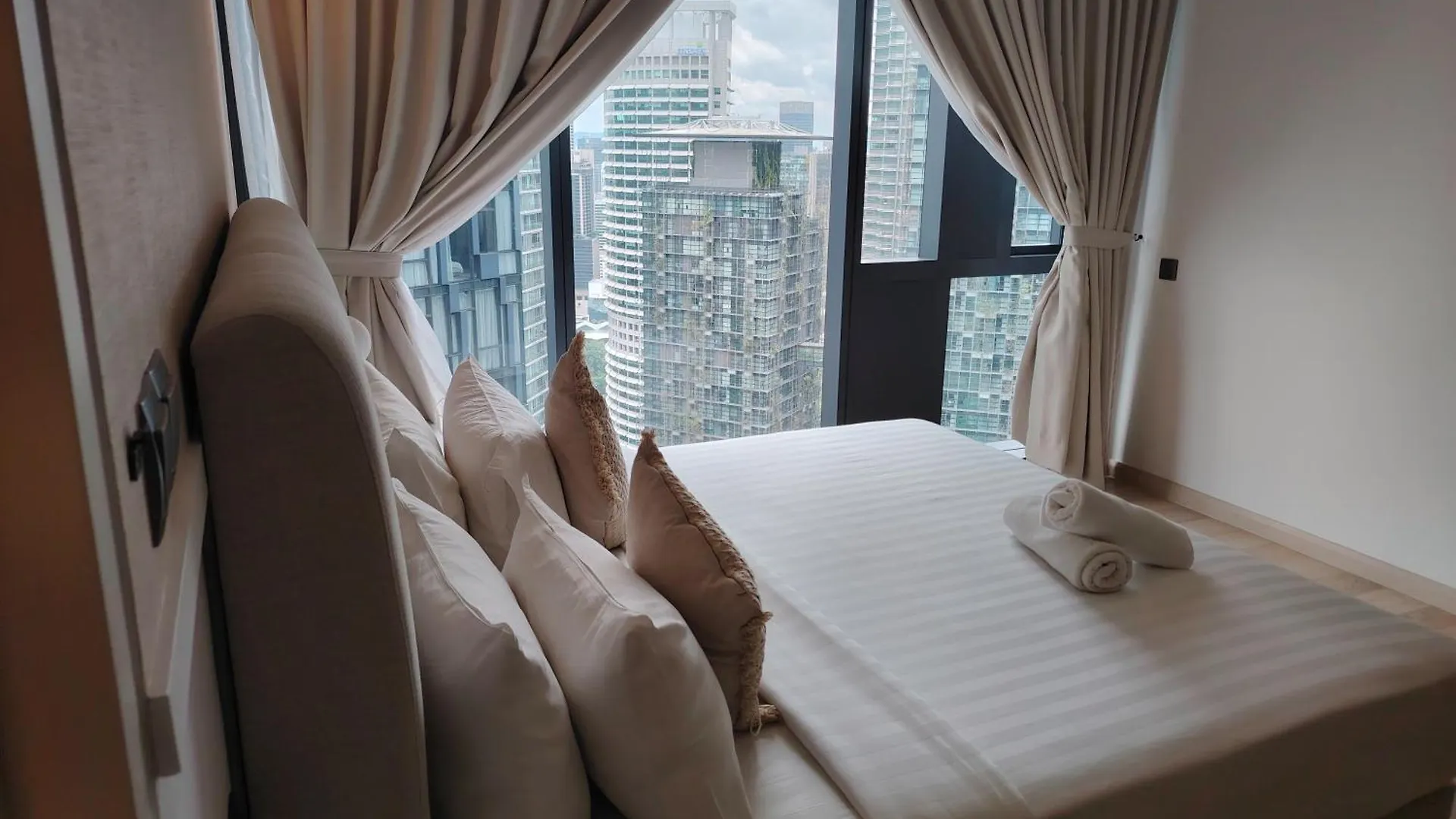 Kl Apartment At Star Residences Klcc Kuala Lumpur